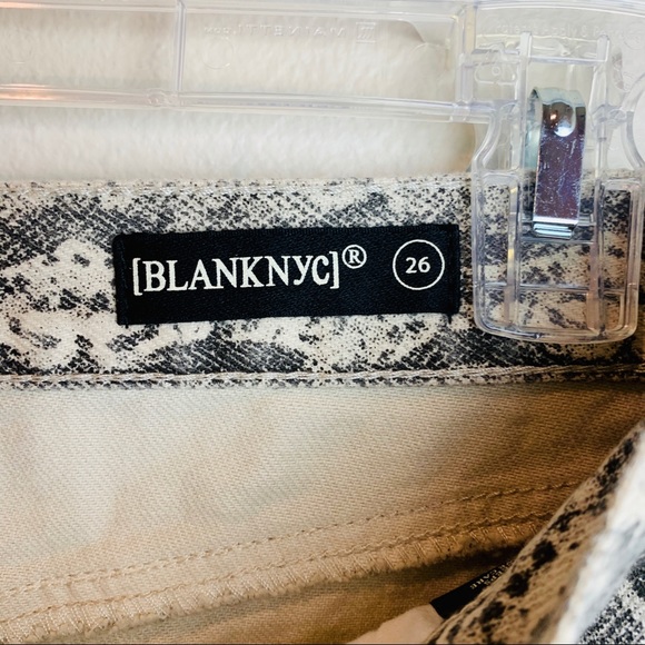 NWT BLANKNYC Snakeskin Print Denim Miniskirt - Picture 7 of 8